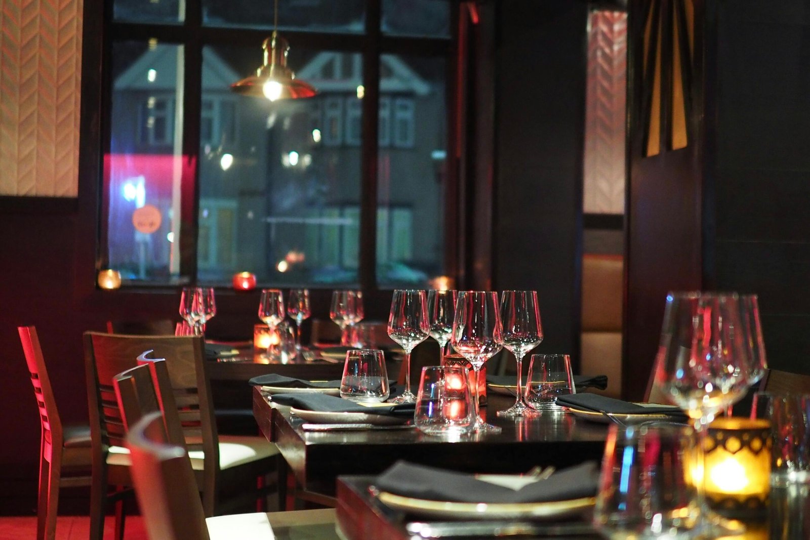 pexels chanwalrus 941861